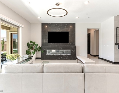 212 Carmel Sky Street - Photo Thumbnail 14