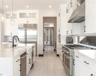 212 Carmel Sky Street - Photo Thumbnail 5