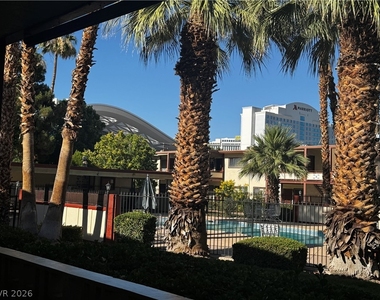 350 E Desert Inn Road - Photo Thumbnail 15