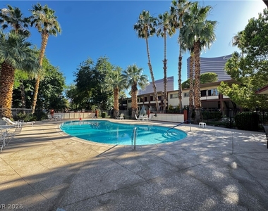 350 E Desert Inn Road - Photo Thumbnail 3