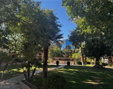 350 E Desert Inn Road - Photo Thumbnail 14