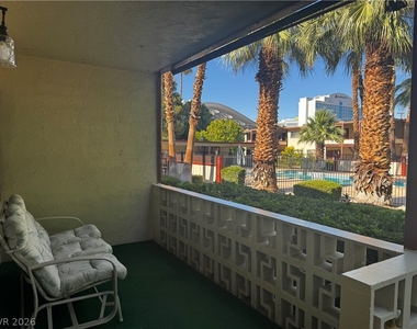 350 E Desert Inn Road - Photo Thumbnail 4