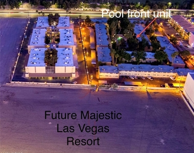 350 E Desert Inn Road - Photo Thumbnail 21
