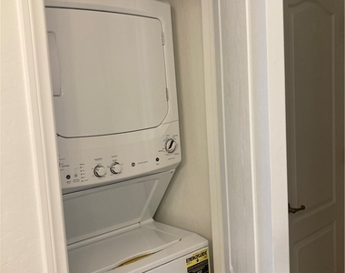 3432 Butterfly Bush Street - Photo Thumbnail 9