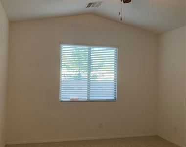 3432 Butterfly Bush Street - Photo Thumbnail 6