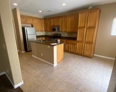4926 Crimson Mare Road - Photo Thumbnail 4