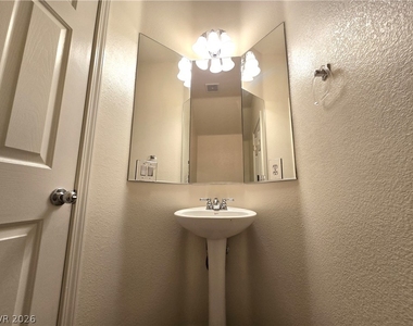 5747 Ancient Agora Street - Photo Thumbnail 15