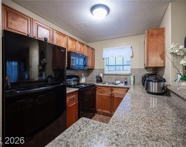 2969 Juniper Hills Boulevard - Photo Thumbnail 10