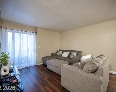 2969 Juniper Hills Boulevard - Photo Thumbnail 3