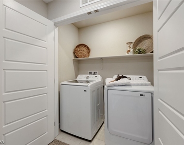 911 Cadence View Way - Photo Thumbnail 17