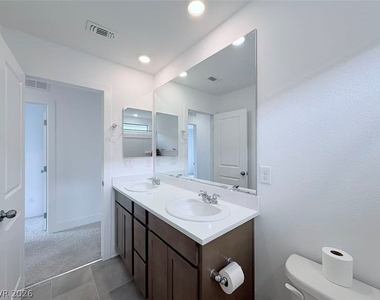 8044 Texas Hills Street - Photo Thumbnail 47