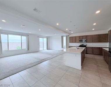 8044 Texas Hills Street - Photo Thumbnail 8