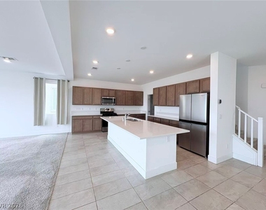 8044 Texas Hills Street - Photo Thumbnail 11