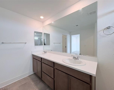 8044 Texas Hills Street - Photo Thumbnail 30