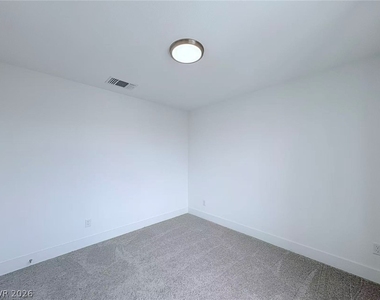 8044 Texas Hills Street - Photo Thumbnail 43