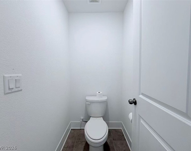 8044 Texas Hills Street - Photo Thumbnail 31
