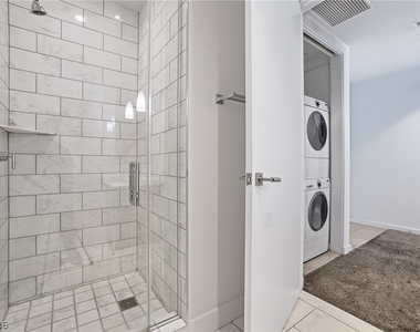 4471 Dean Martin Drive - Photo Thumbnail 20