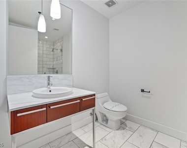 4471 Dean Martin Drive - Photo Thumbnail 18