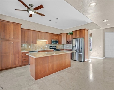 2846 Soft Horizon Way - Photo Thumbnail 10