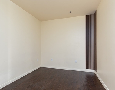2405 W Serene Avenue - Photo Thumbnail 10