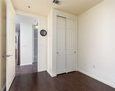 2405 W Serene Avenue - Photo Thumbnail 11