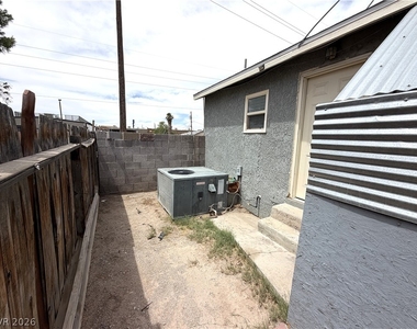 5930 Dodd Street - Photo Thumbnail 9