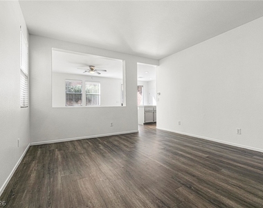 937 Lord Crewe Street - Photo Thumbnail 3