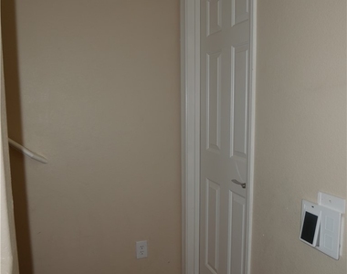 9112 Pearl Cotton Avenue - Photo Thumbnail 9