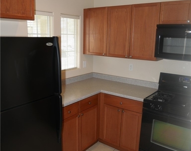 9112 Pearl Cotton Avenue - Photo Thumbnail 2