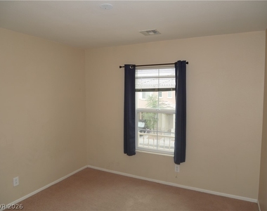 9112 Pearl Cotton Avenue - Photo Thumbnail 13