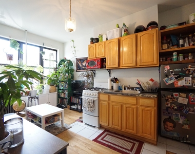 114 Walton Street - Photo Thumbnail 5
