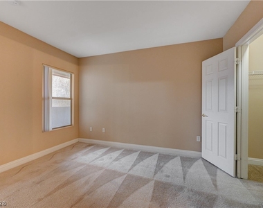 8000 W Badura Avenue - Photo Thumbnail 24