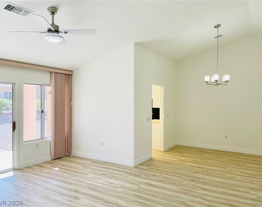 8905 Pennystone Avenue - Photo Thumbnail 9