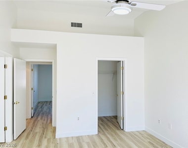 8905 Pennystone Avenue - Photo Thumbnail 16