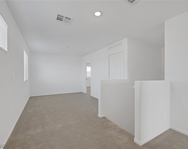 9514 Wayfarer Seek Court - Photo Thumbnail 18