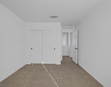 9514 Wayfarer Seek Court - Photo Thumbnail 32