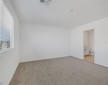 9514 Wayfarer Seek Court - Photo Thumbnail 22