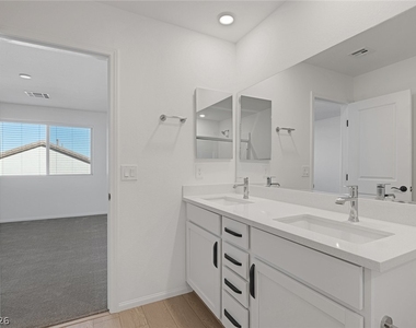 9514 Wayfarer Seek Court - Photo Thumbnail 25