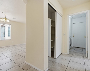 6526 Blooming Sun Court - Photo Thumbnail 24