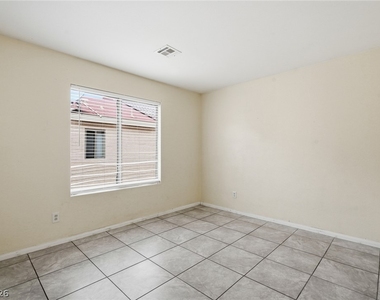 6526 Blooming Sun Court - Photo Thumbnail 22