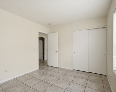6526 Blooming Sun Court - Photo Thumbnail 23
