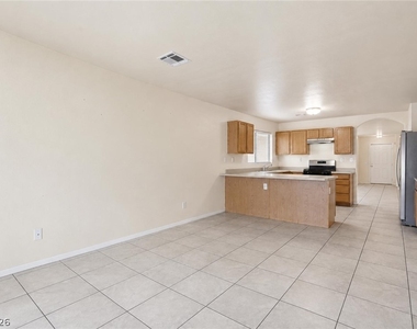 6526 Blooming Sun Court - Photo Thumbnail 9