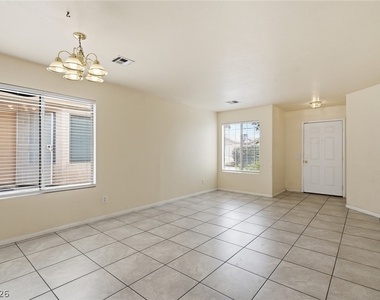 6526 Blooming Sun Court - Photo Thumbnail 8
