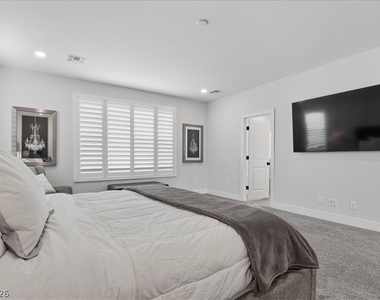 5366 Purple Moon Avenue - Photo Thumbnail 27