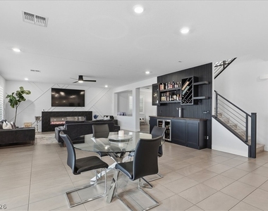 5366 Purple Moon Avenue - Photo Thumbnail 4