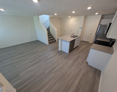 4820 Orchid Ridge Avenue - Photo Thumbnail 5