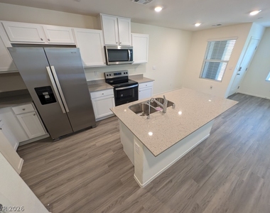 4820 Orchid Ridge Avenue - Photo Thumbnail 9