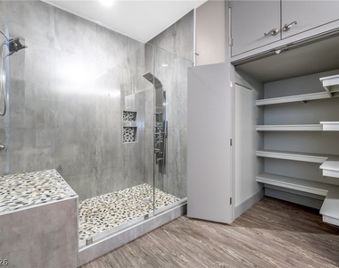 2775 W Pebble Road - Photo Thumbnail 14
