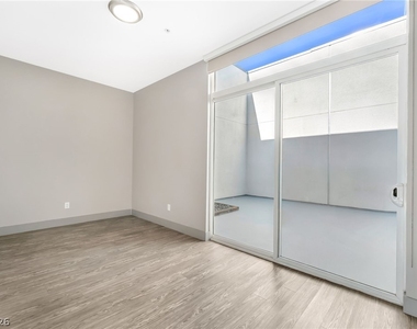 2775 W Pebble Road - Photo Thumbnail 19