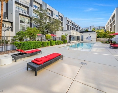 2775 W Pebble Road - Photo Thumbnail 24